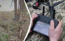 Украинские бойцы захватили в плен оккупанта с помощью FPV-дрона (видео)