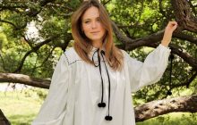 Звезда "Сватов" пожаловалась на проблемы со здоровьем: "Трудно было стоять на ногах"