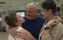 Освобожденный из российского заключения украинский журналист Есипенко встретился с семьей