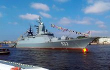 Боевые корабли РФ начали открыто сопровождать танкеры "теневого флота" в Ла-Манше