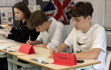 Закордонна шкільна освіта без переїзду: КМDШ пропонує програму подвійного диплома з Великою Британією та США