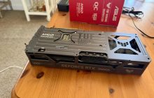 Покупатель получил уникальную видеокарту Франкенштейна AMD Radeon GeForce RTX 9070 XT