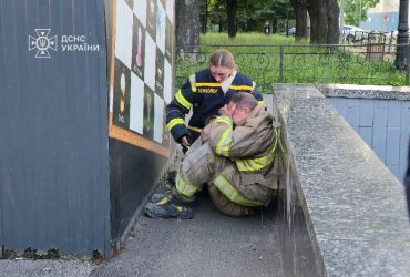 Під час нічного удару росіян у Києві загинули рятувальники (фото)
