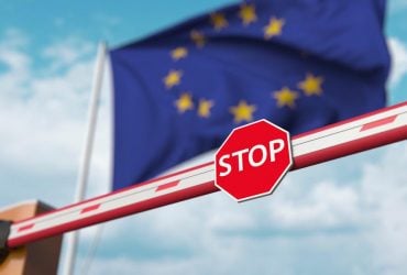 Две соседние страны изменили правила въезда для украинцев на всех пунктах пропуска