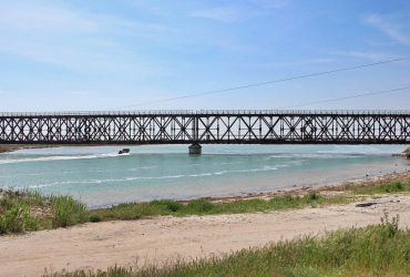 Ждут россиян: в оккупированном Геническе местным жителям ограничили отдых на пляже