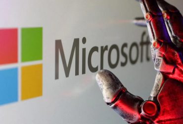 Отношения Microsoft и компании-разработчика ChatGPT достигли точки кипения, - WSJ