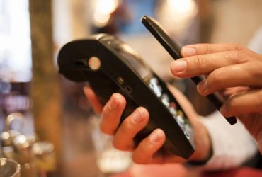 Технологию NFC обновили впервые за 14 лет – больше не нужно прислонять телефон к терминалу