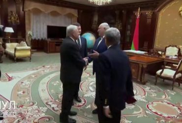 Келлог приїхав у Білорусь і зустрівся з Лукашенком: про що говорили (відео)