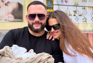 Певица SLAVIA показала фигуру на 20 день после родов (видео)