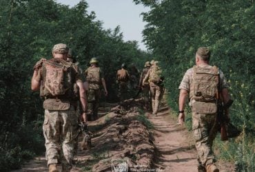 Украинские защитники на востоке считают, что мир все еще кажется далеким, - The Independent