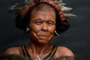 Учені зробили приголомшливу реконструкцію обличчя жінки, яка жила понад 10 тисяч років тому (фото)