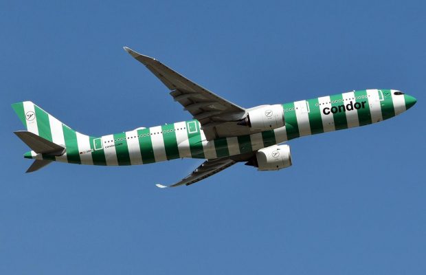 У Німеччині літаку з пасажирами заборонили посадку через запізнення на 10 секунд