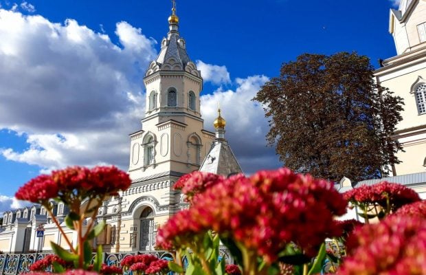 12 липня: церковне свято сьогодні, чого жінкам не можна робити цього дня