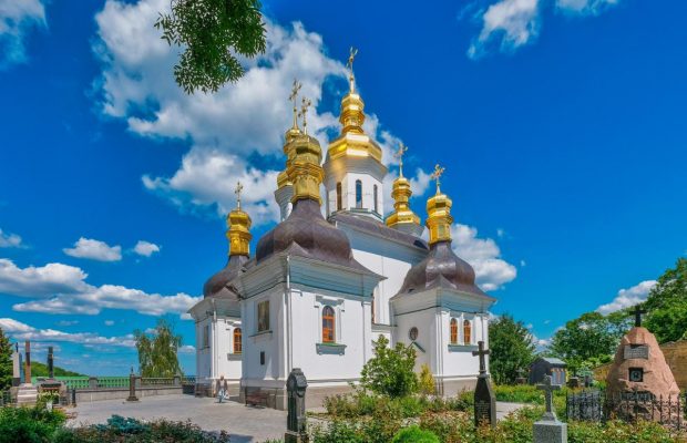 13 июня: церковный праздник сегодня, что нельзя брать в руки в этот день