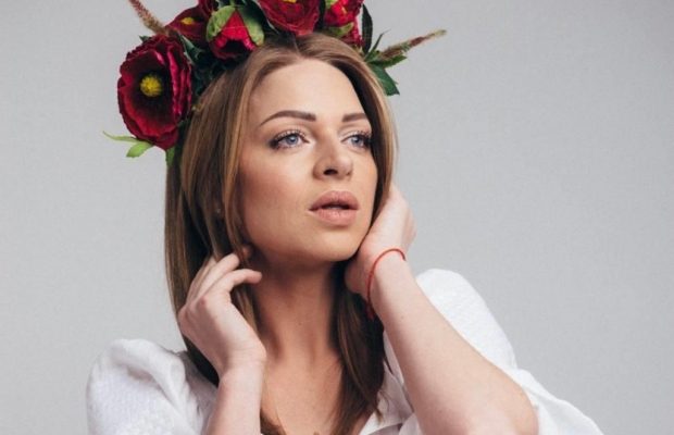 "Більше півроку не оплачується": Яна Глущенко розповіла, який борг перед нею має "Дизель шоу"