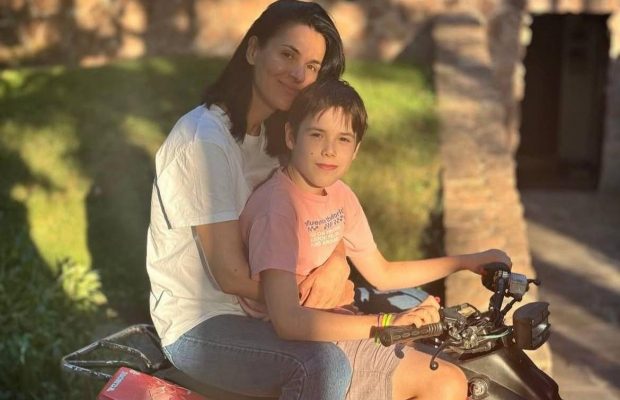 Маша Єфросиніна відповіла, чому залишається з 10-річним сином в Україні під час війни