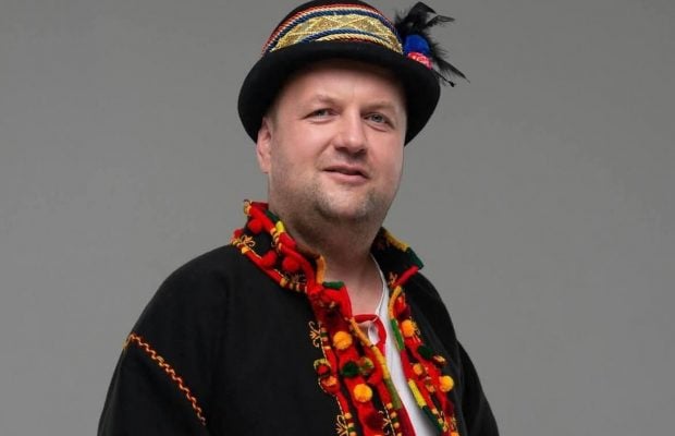 Известный украинский певец стал жертвой мошенников: что известно