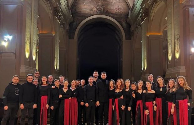 "Аж мурашки": львівський хор став зіркою в TikTok з піснею "Цей сон" (відео)