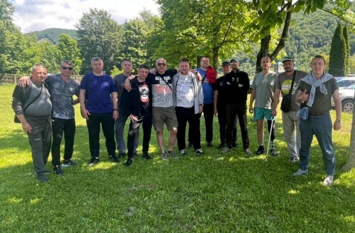 'Ветеранський кемпінг' - нова програма реабілітації воїнів від Метінвесту та 'Серця Азовсталі' 'Ветеранський кемпінг' - нова програма реабілітації воїнів від Метінвесту та 'Серця Азовсталі'
