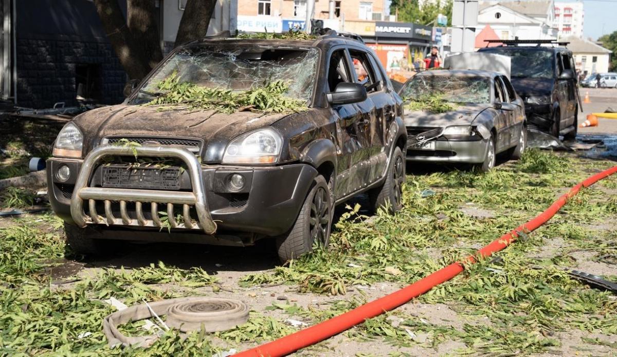 Внаслідок атаки РФ у Полтаві значні руйнування / фото ДСНС Полтавщини Внаслідок атаки РФ у Полтаві значні руйнування / фото ДСНС Полтавщини