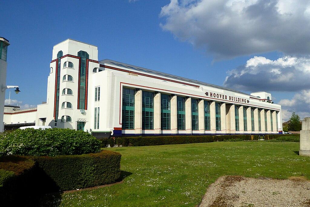 Здание в стиле арт-деко, которое поднимает настроение / фото Википедия Здание в стиле арт-деко, которое поднимает настроение / фото Википедия