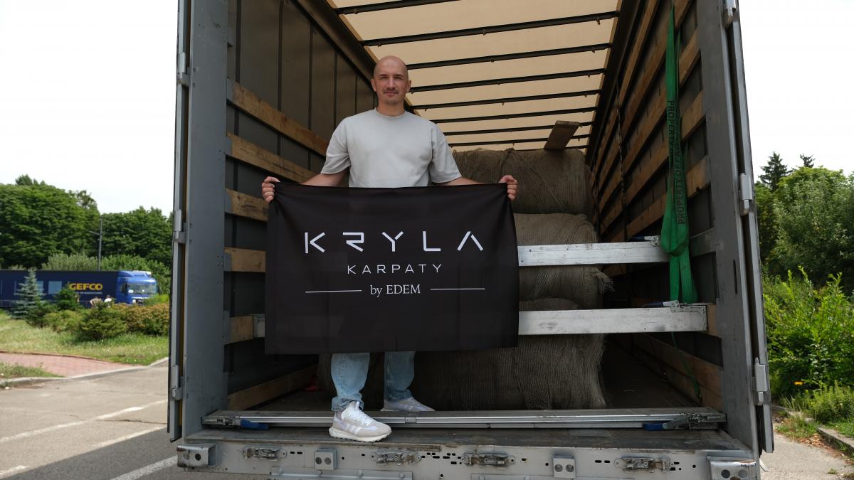 Обʼєднанні благодійною місією: Kryla Karpaty by Edem долучилися до передачі антидронового захисту 'Павутиння' Обʼєднанні благодійною місією: Kryla Karpaty by Edem долучилися до передачі антидронового захисту 'Павутиння'