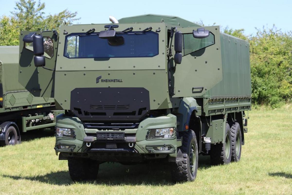 Українська САУ 'Богдана' може отримати нове шасі від Rheinmetall, - аналітики Українська САУ 'Богдана' може отримати нове шасі від Rheinmetall, - аналітики
