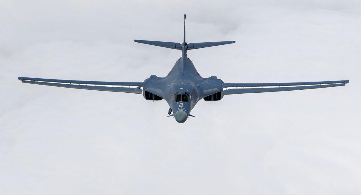 Бомбардировщикам США запрещен доступ в воздушное пространство ЕС, - AirLive