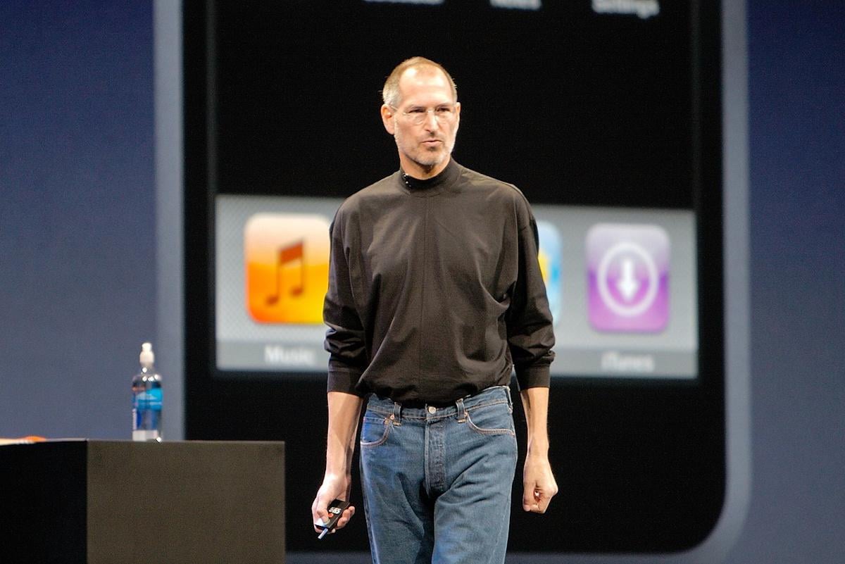 Стив Джобс звонил ему каждый вечер: экс-руководитель Apple раскрыл малоизвестный факт