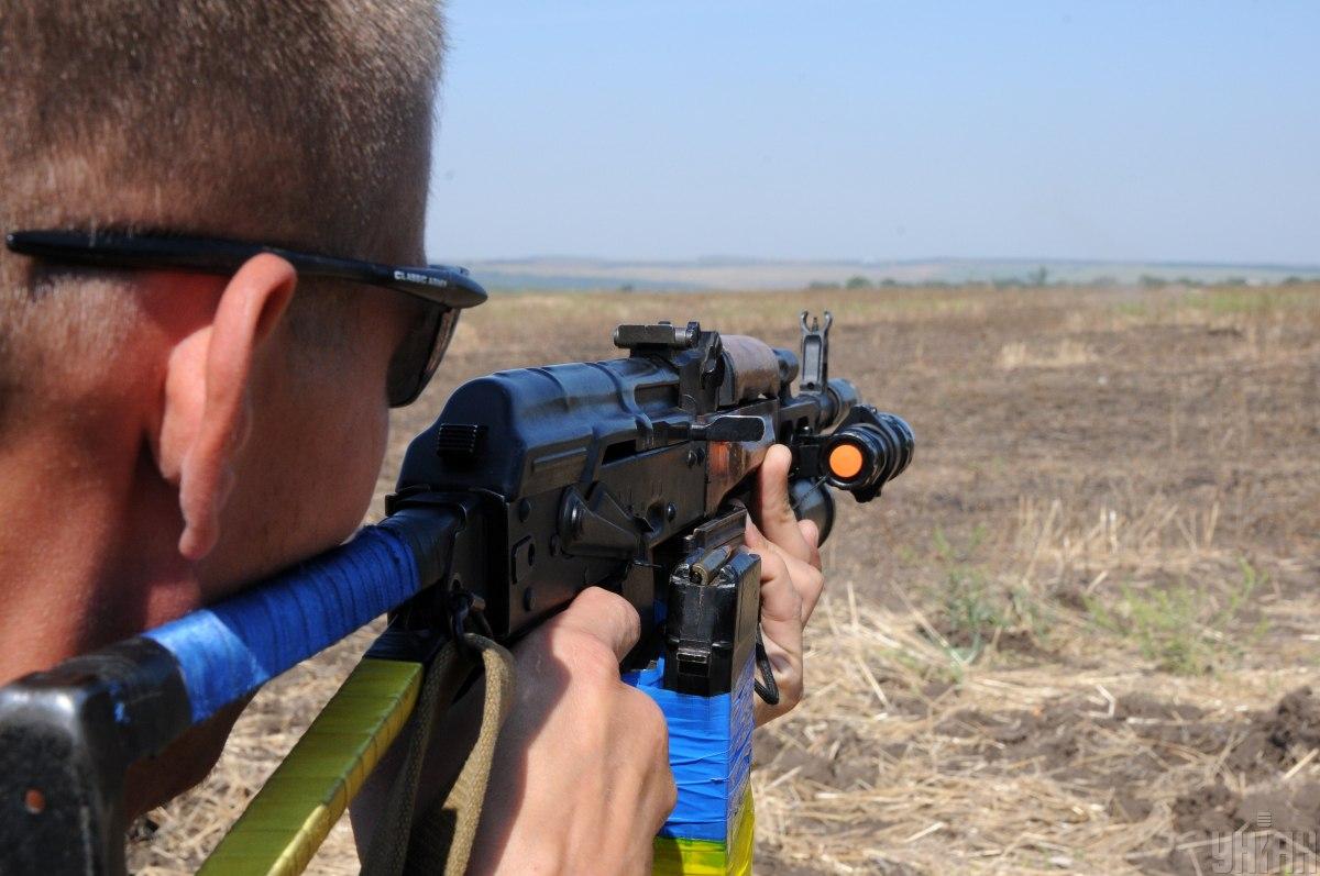 Военнослужащие от полученных ранений погибли / фото УНИАН Военнослужащие от полученных ранений погибли / фото УНИАН