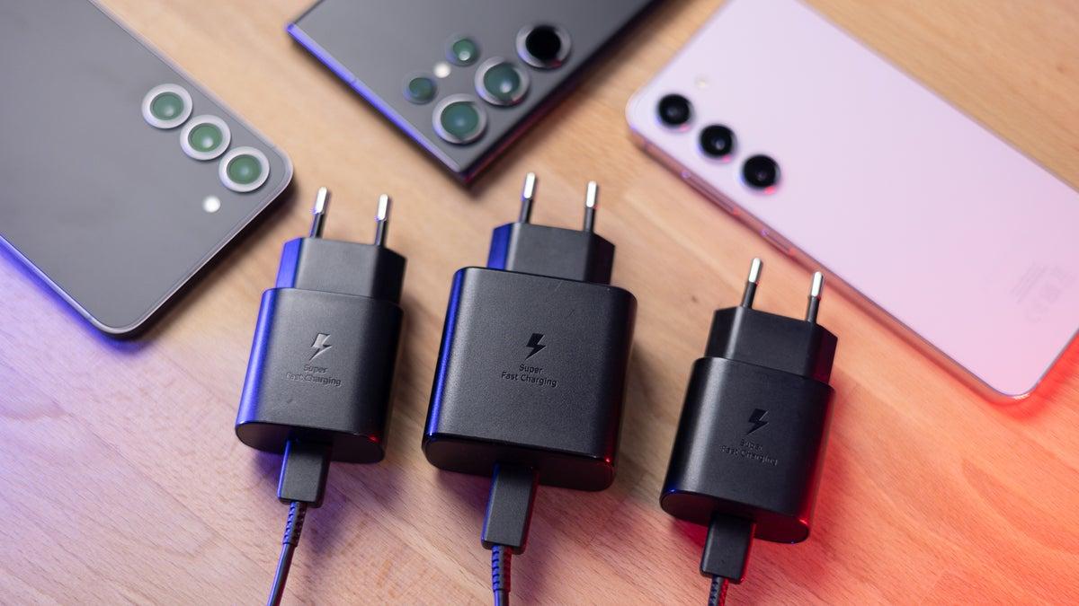 Samsung подумывает о том, чтобы избавиться от USB-портов в смартфонах / фото PhoneArena Samsung подумывает о том, чтобы избавиться от USB-портов в смартфонах / фото PhoneArena