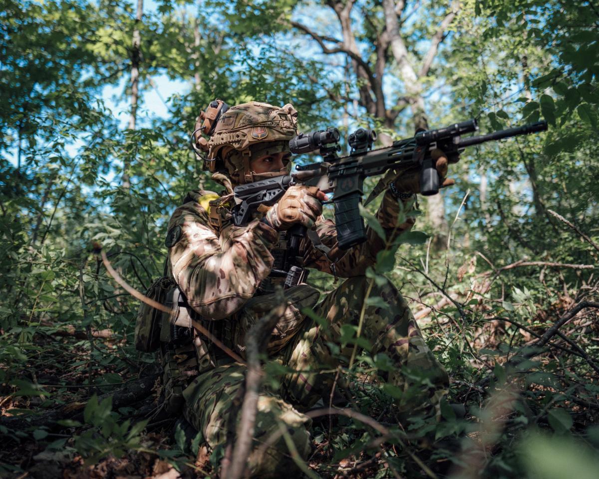 Військовий розповів, як на фронті розвідники здобувають інформацію про ворога / фото 13 Бригада Національної гвардії України "Хартія" Військовий розповів, як на фронті розвідники здобувають інформацію про ворога / фото 13 Бригада Національної гвардії України "Хартія"