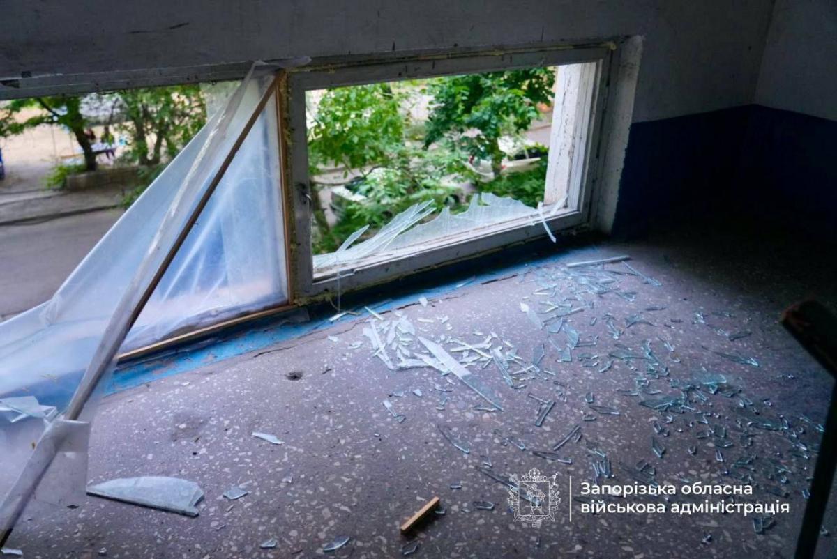 Оккупанты ударили по Запорожью / фото Запорожская ОГА Оккупанты ударили по Запорожью / фото Запорожская ОГА