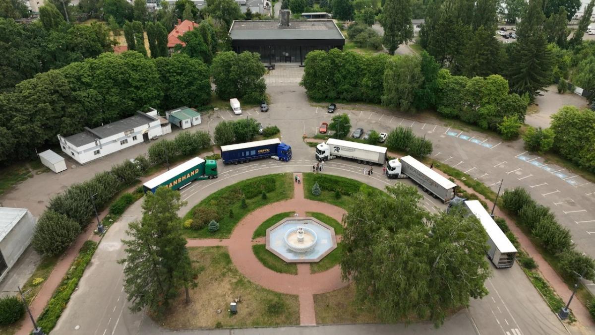 Об’єднані заради допомоги: виробник FPV-дронів 'Генерал Черешня' долучився до передачі антидронового захисту 'Павутиння' Об’єднані заради допомоги: виробник FPV-дронів 'Генерал Черешня' долучився до передачі антидронового захисту 'Павутиння'