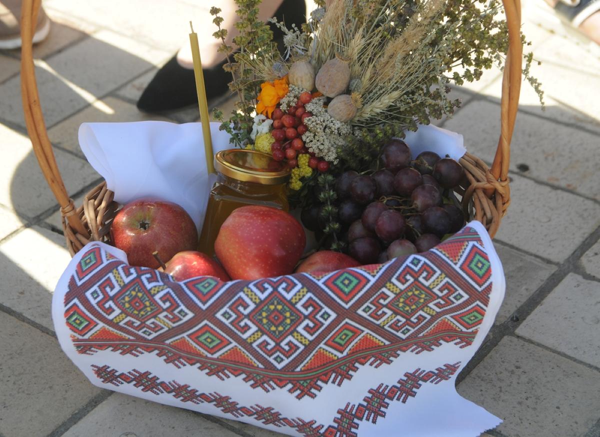 что святить на яблочный спас что святить на яблочный спас