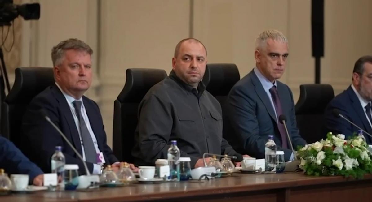 По словам Умерова, украинская сторона заявила о готовности к прекращению огня / скриншот По словам Умерова, украинская сторона заявила о готовности к прекращению огня / скриншот