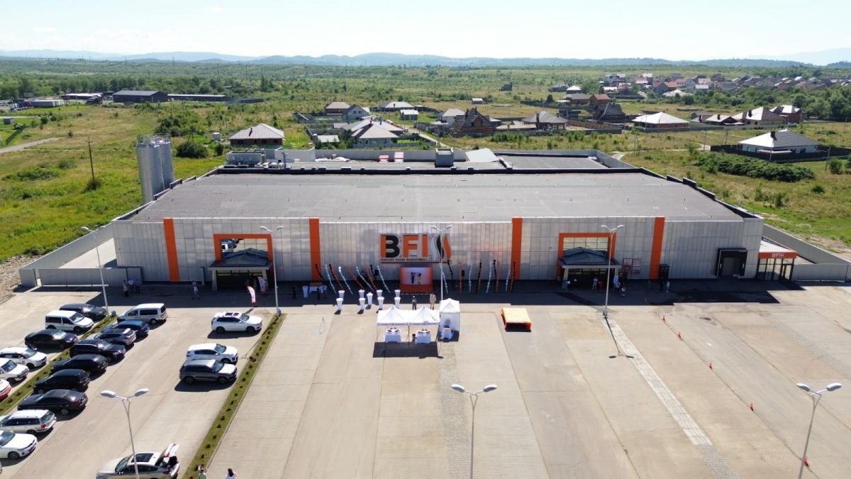 Інвестиції в 400 млн грн, 3000 тонн продукції на місяць та нові робочі місця: BAKERY FOOD INVESTMENT відкрила завод у Хусті Інвестиції в 400 млн грн, 3000 тонн продукції на місяць та нові робочі місця: BAKERY FOOD INVESTMENT відкрила завод у Хусті