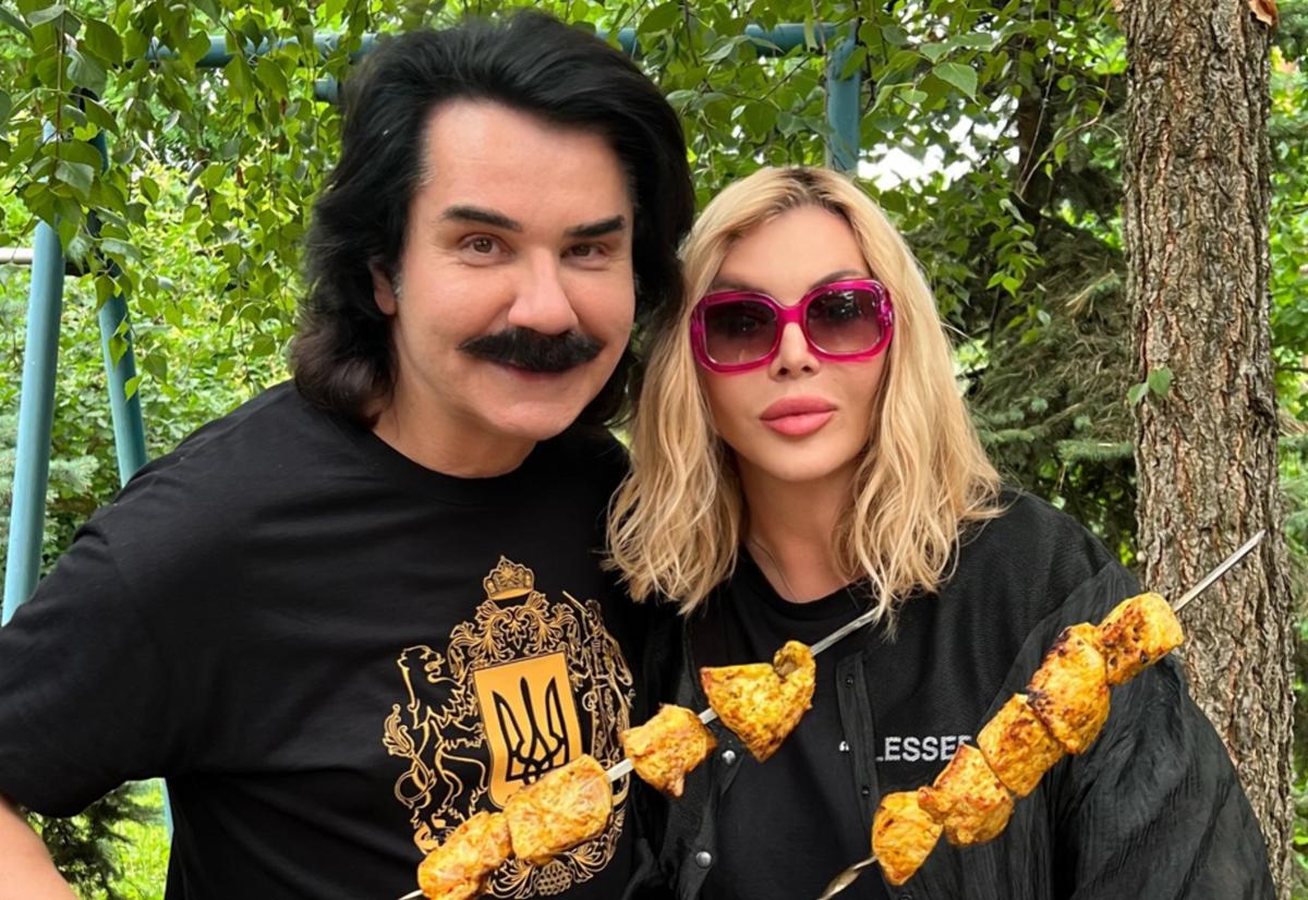 Зибров показал, как с Билык жарил шашлыки на даче / фото instagram.com/pavlo_zibrov Зибров показал, как с Билык жарил шашлыки на даче / фото instagram.com/pavlo_zibrov