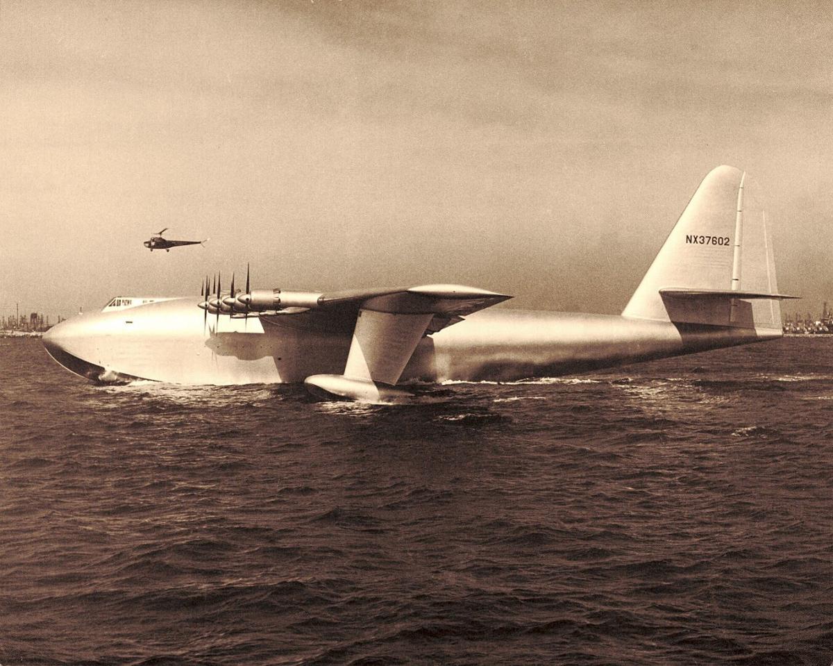 Літак Hughes H-4 Hercules / Wikipedia Літак Hughes H-4 Hercules / Wikipedia
