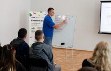 Благодійний фонд Андрія Матюхи розширює доступ підлітків до ІТ-освіти в Україні