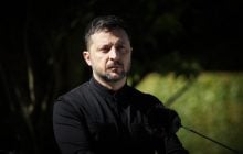 Моя позиція щодо виходу ЗСУ з Донбасу не змінилась, - Зеленський