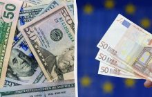 Стоит ли покупать доллары сейчас или подождать: эксперты дали советы украинцам