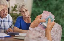 Стоит ли работать на пенсии после 60: как вырастут выплаты, если продолжить трудиться