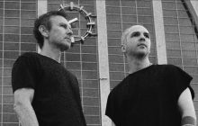 Святослав Вакарчук записал с военным из "Азова" трогательный трек "Привіт, я вдома"