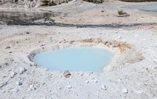 У США геологи неочікувано виявили дивний блакитний басейн: в чому його особливість