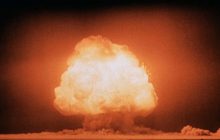 Ученые рассказали, как первый ядерный взрыв привел к открытию редкой формы материи