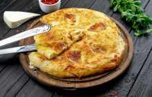 Вкуснее, чем в ресторане: ленивые хачапури с сыром на сковороде