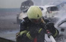 Россияне ударили авиабомбой по медучреждению Харькова: есть погибший и раненые (фото)