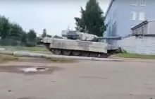 Замена "Арматы": россияне впервые показали опционально безэкипажный танк "Штурм" (видео)