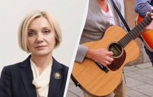 Языковой омбудсмен призвала запретить публичное исполнение песен на русском языке